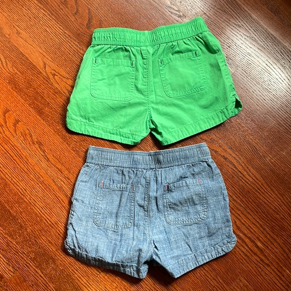 Two pairs of Lands End Shorts Girls Size Small (7-8) - Picture 4 of 5